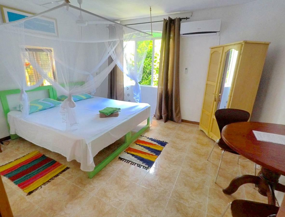 Surf House Hotell La Gaulette Eksteriør bilde